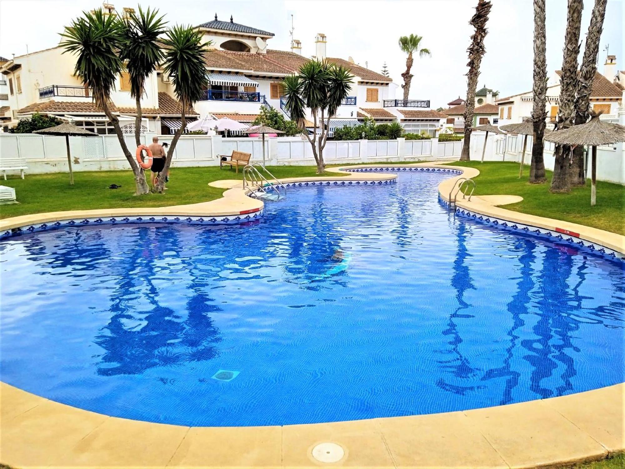 Chalet Adosado En Riomar-3, Urbanizacion Residencial Privada Torre de la Horadada Luaran gambar